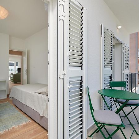 Nela & Sara - 2 Apartments With Heated Swimming Pool Seget Vranjica Luaran gambar