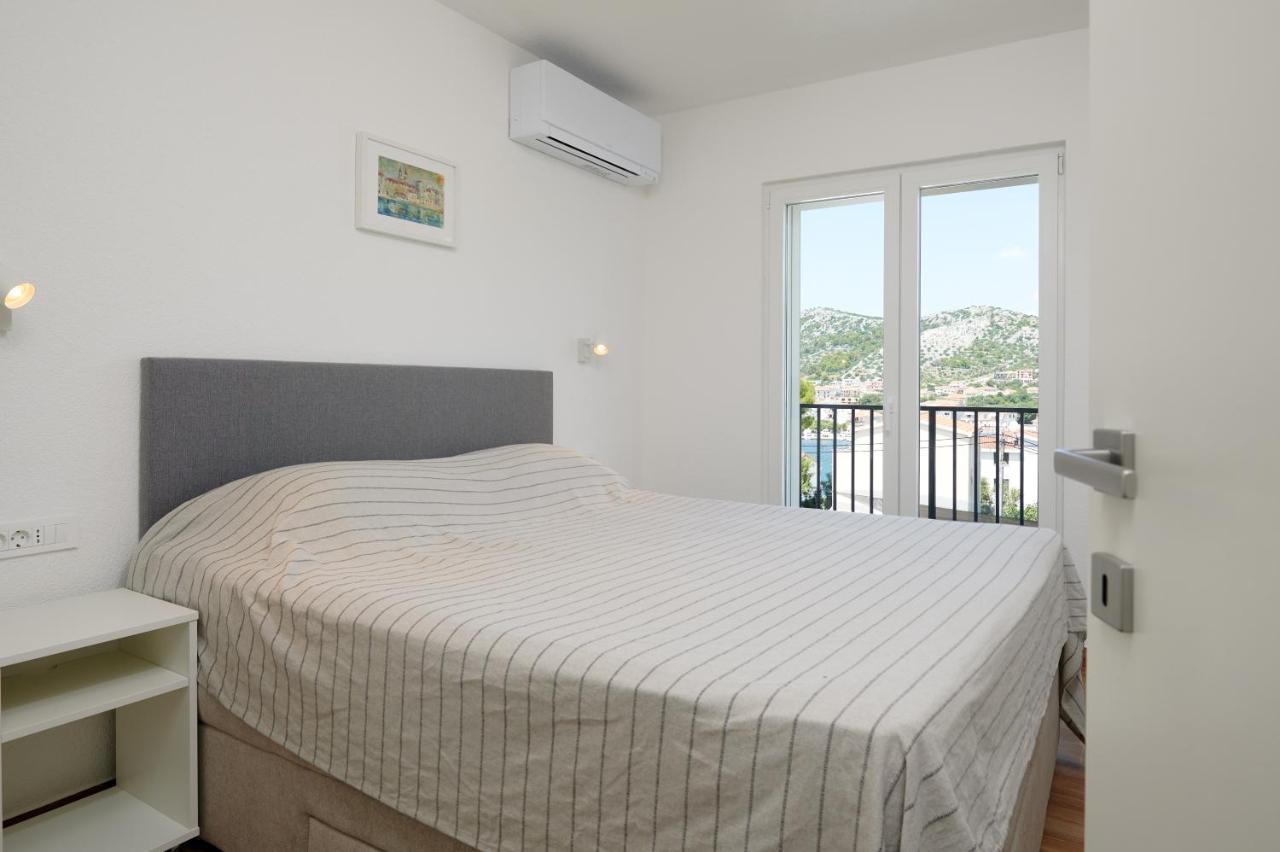 Nela & Sara - 2 Apartments With Heated Swimming Pool Seget Vranjica Luaran gambar