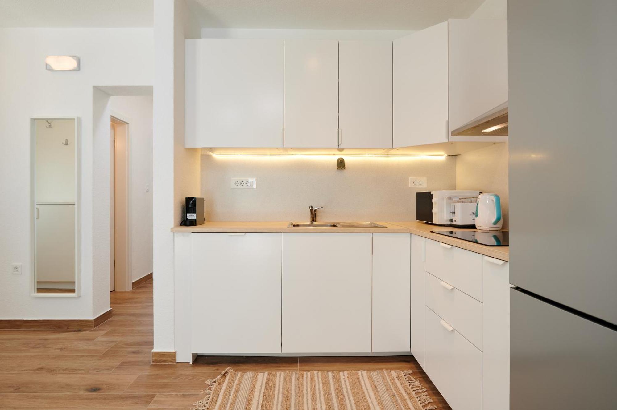 Nela & Sara - 2 Apartments With Heated Swimming Pool Seget Vranjica Luaran gambar